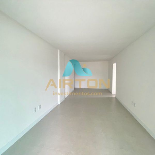 V3001 apartamento novo, 3 su�tes localizado na Mei