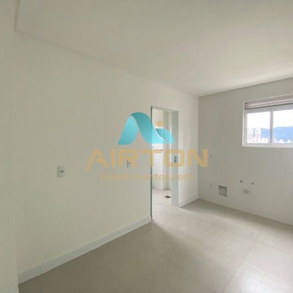 V3001 apartamento novo, 3 su�tes localizado na Mei