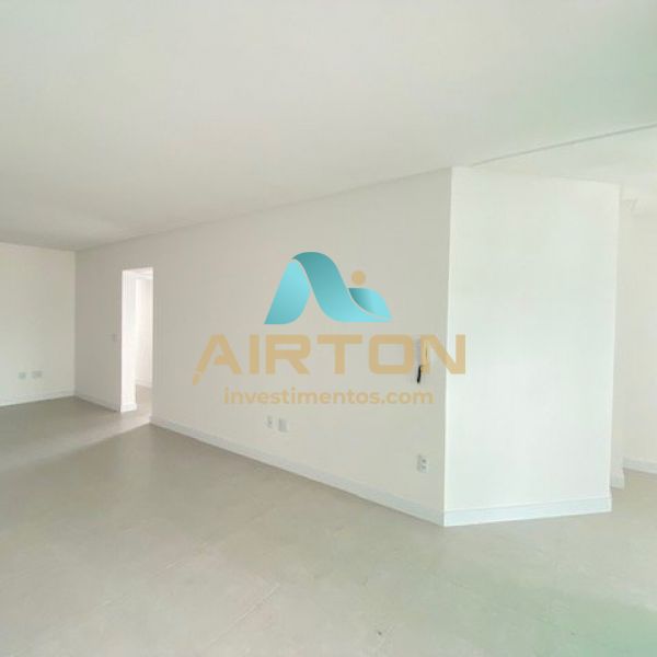 V3001 apartamento novo, 3 su�tes localizado na Mei