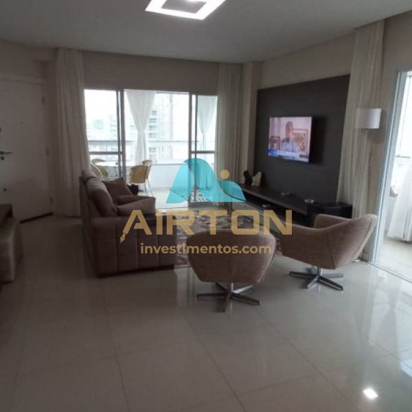 V3006 apto com 1 su�te e 2 demi.