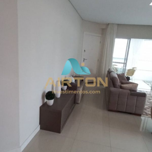 V3006 apto com 1 su�te e 2 demi.