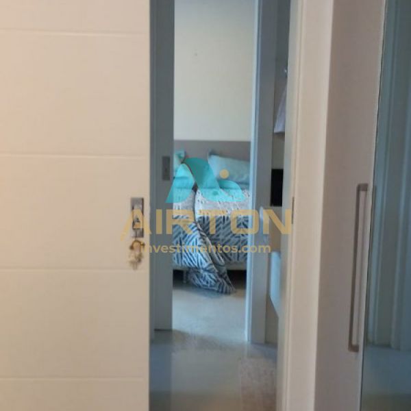 V3006 apto com 1 su�te e 2 demi.