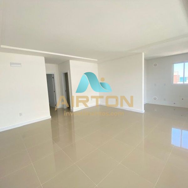 V4002 Apto com 4 su�tes, 3 vagas