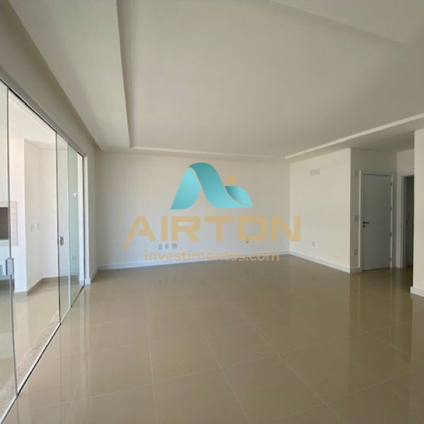 V4002 Apto com 4 su�tes, 3 vagas