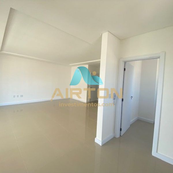 V4002 Apto com 4 su�tes, 3 vagas