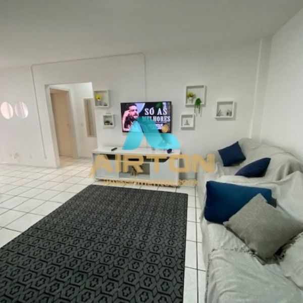 L2000, Locao de vero, no Centro de Itapema SC.