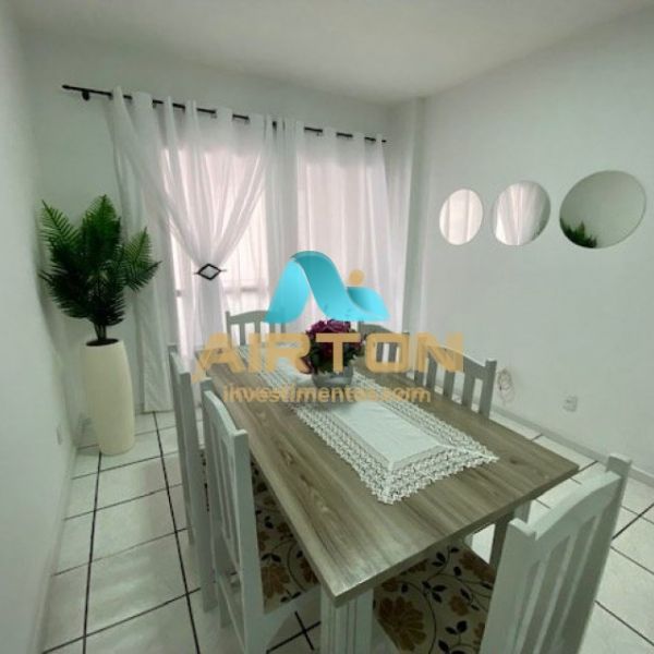 L2000, Locao de vero, no Centro de Itapema SC.