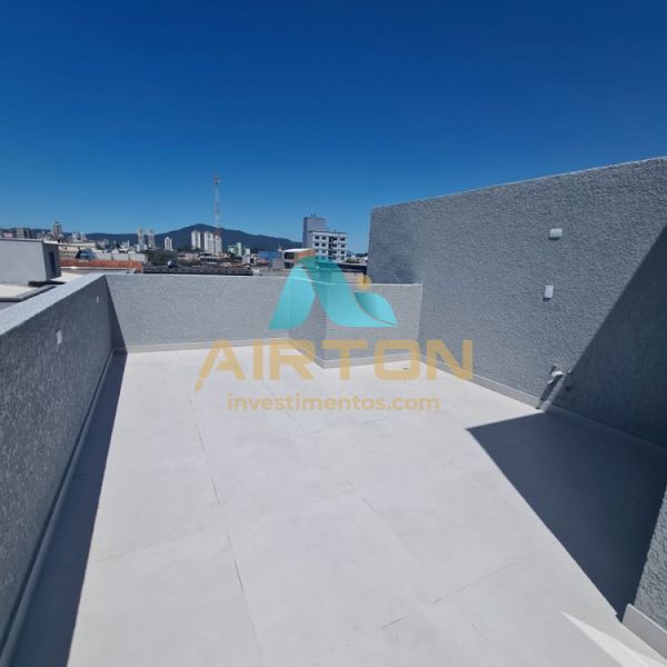 C103 Triplex 3 dorm. sendo 1 sute