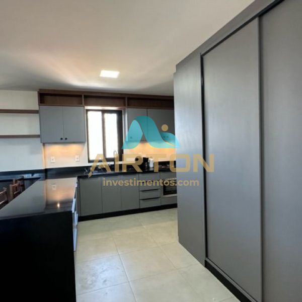 timo Apto a 100mts da praia 3 Sutes. 