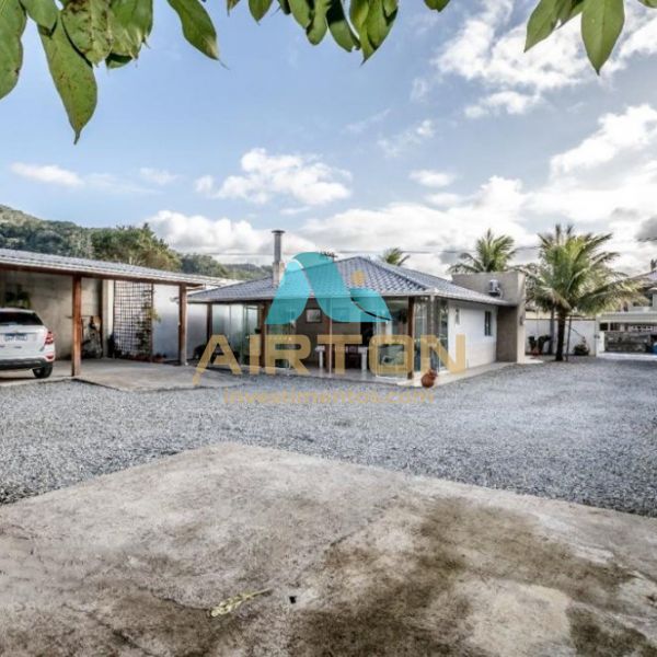 Maravilhsa casa em Balneario Camboriu