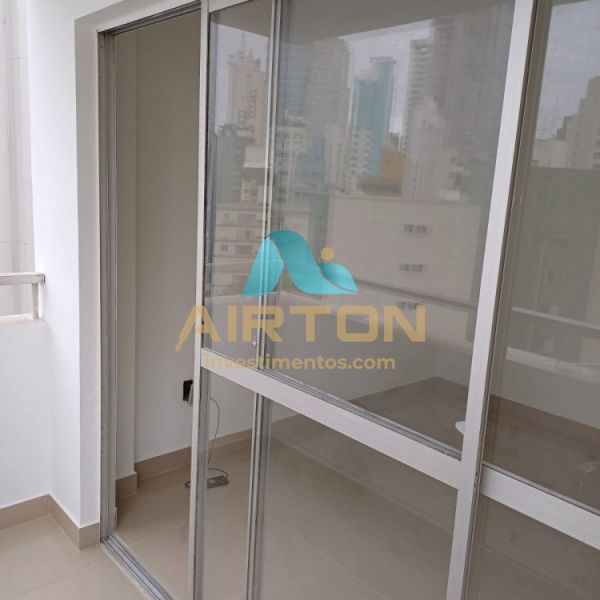 APARTAMENTO FRENTE PARA BRASIL