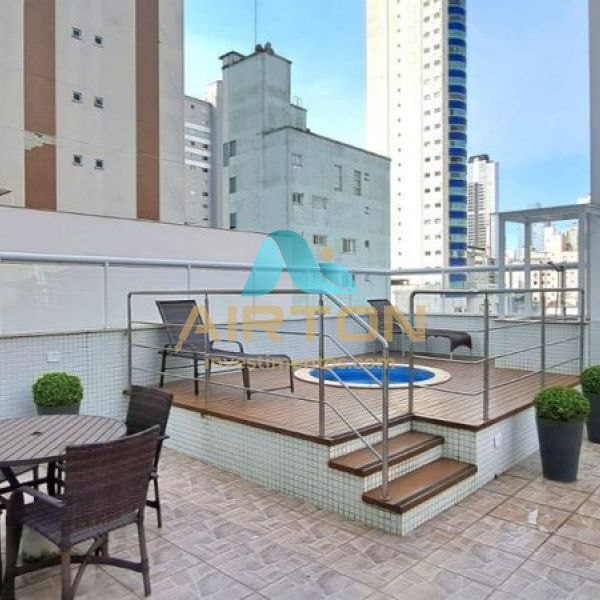 Apartamento Quadra mar centro Balnerio Camboriu