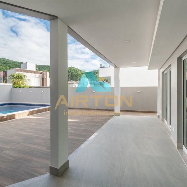 CASA DE CONDOMNIO COM 5 QUARTOS  VENDA , 400M -