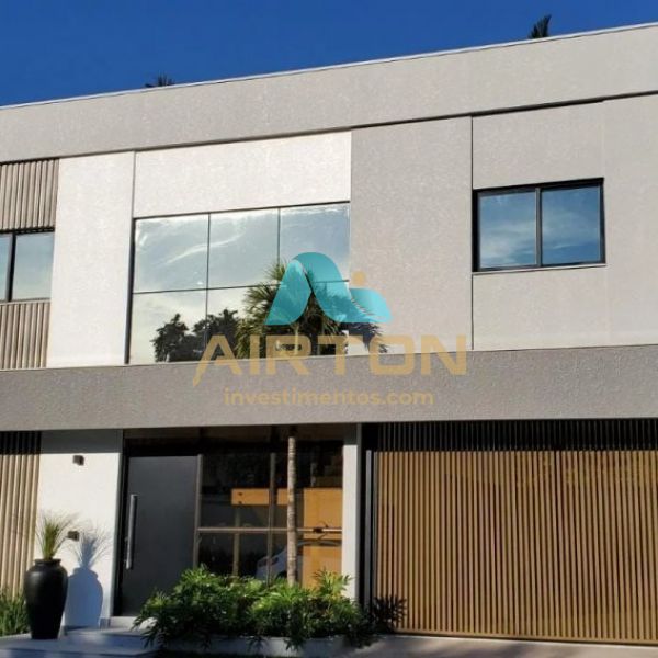 CASA/ SOBRADO ALTO PADRO CONDOMNIO 4 QUARTOS  V