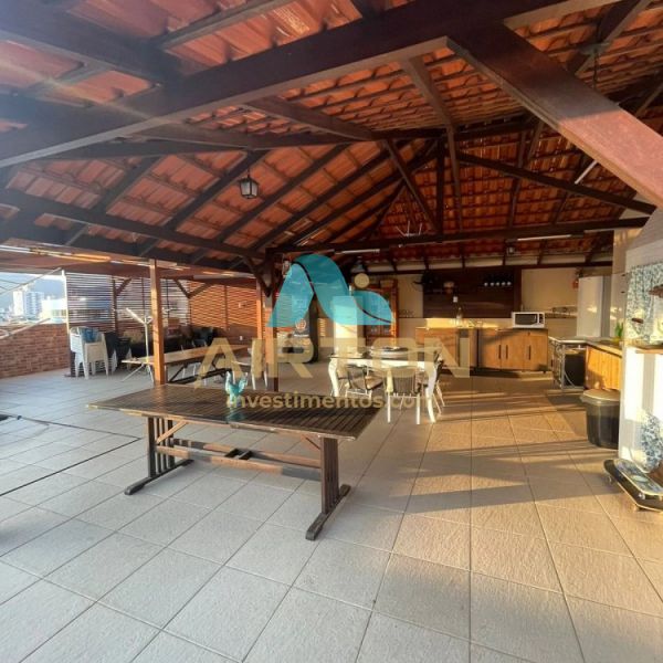 SOBRADO COM 4 QUARTOS  VENDA , 671M - CENTRO