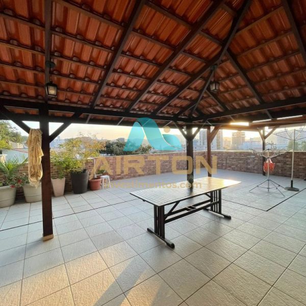 SOBRADO COM 4 QUARTOS  VENDA , 671M - CENTRO