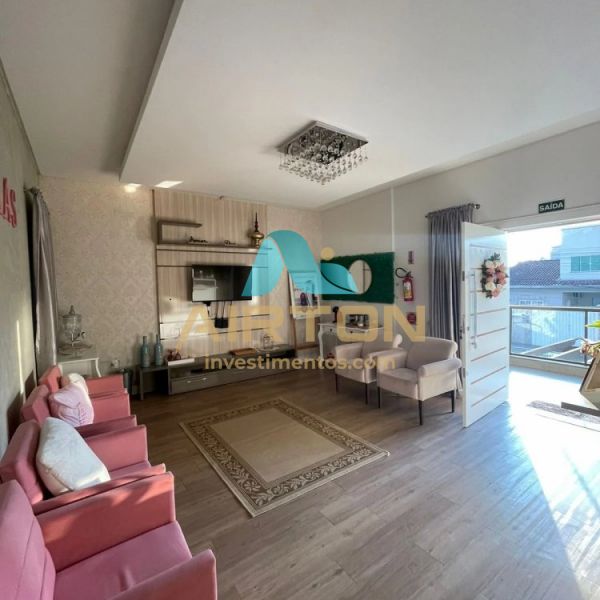 SOBRADO COM 4 QUARTOS  VENDA , 671M - CENTRO