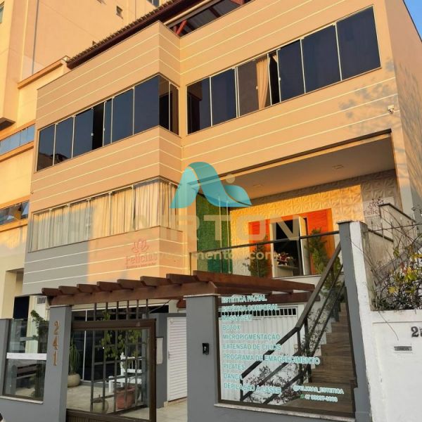 SOBRADO COM 4 QUARTOS  VENDA , 671M - CENTRO