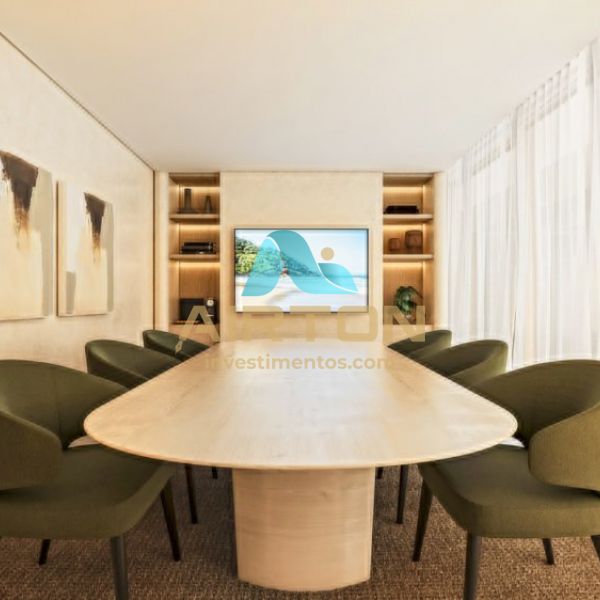 APARTAMENTO COM 3 QUARTOS  VENDA , 189M - PRAIA 