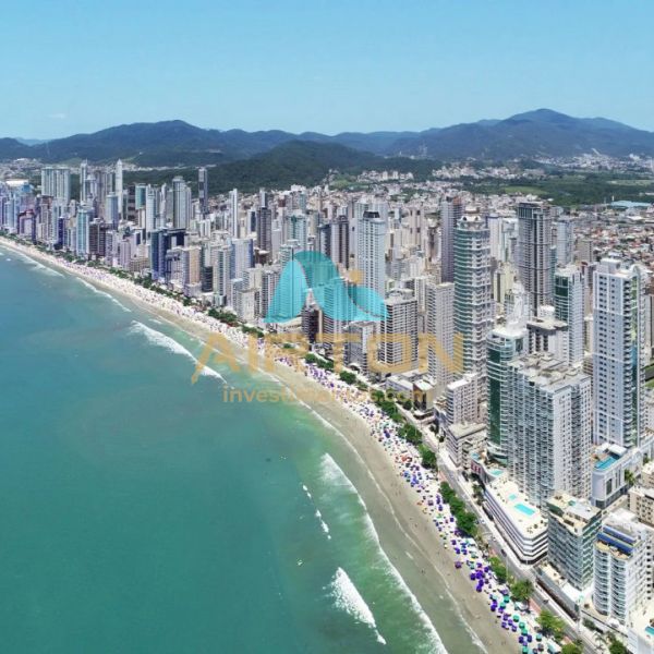 APARTAMENTO DIFERENCIADO 4 SUTES  VENDA , 232M 