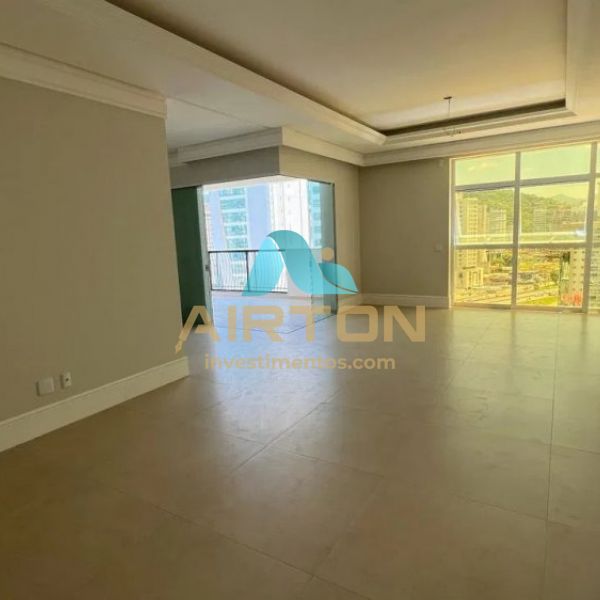 V4053 APARTAMENTO PARA VENDA, QUADRA MAR EM MEIA P
