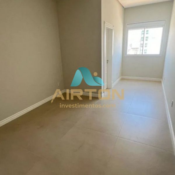 V4053 APARTAMENTO PARA VENDA, QUADRA MAR EM MEIA P