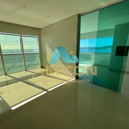 V4055 APARTAMENTO PARA VENDA FRENTE AO MAR EM MEIA