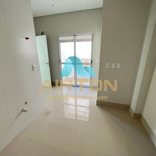V4055 APARTAMENTO PARA VENDA FRENTE AO MAR EM MEIA