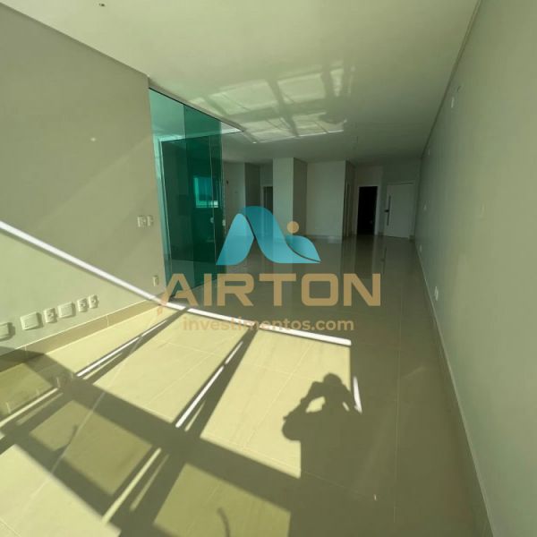 V4055 APARTAMENTO PARA VENDA FRENTE AO MAR EM MEIA