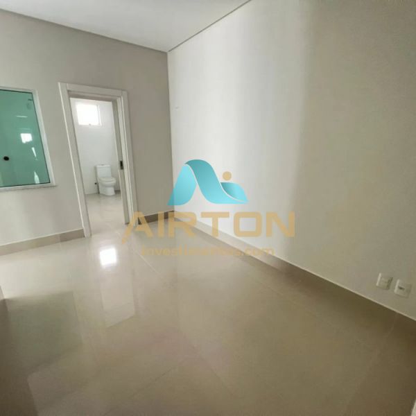 V4055 APARTAMENTO PARA VENDA FRENTE AO MAR EM MEIA