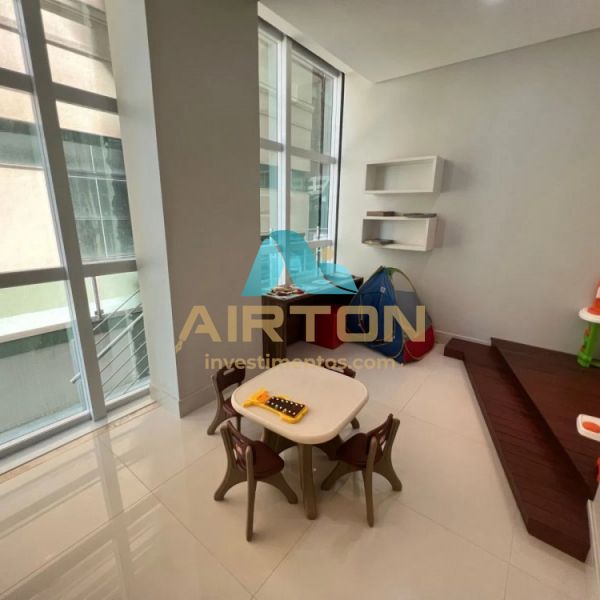 V4055 APARTAMENTO PARA VENDA FRENTE AO MAR EM MEIA