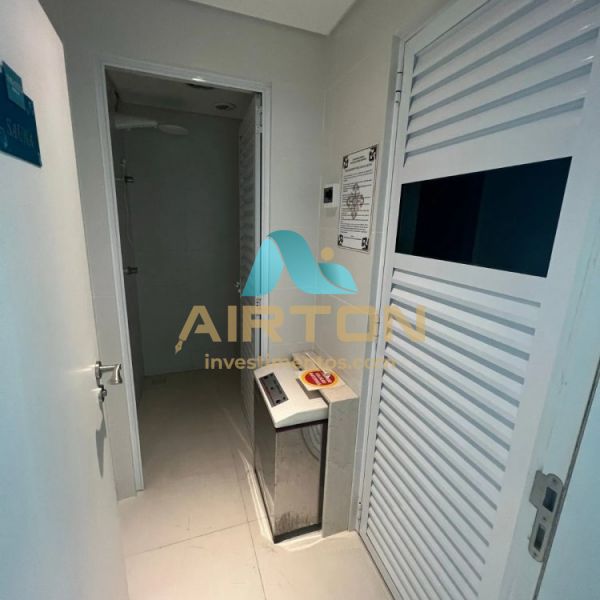 V4055 APARTAMENTO PARA VENDA FRENTE AO MAR EM MEIA