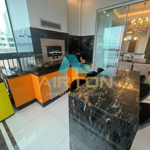 V4056 APARTAMENTO PARA VENDA FRENTE O MAR EM MEIA 
