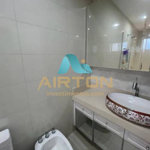 V4056 APARTAMENTO PARA VENDA FRENTE O MAR EM MEIA 