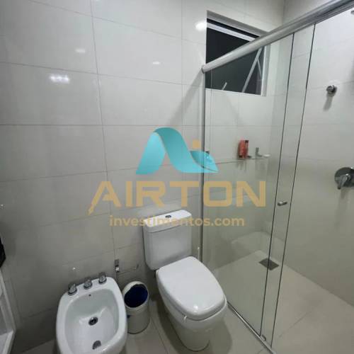 V4056 APARTAMENTO PARA VENDA FRENTE O MAR EM MEIA 
