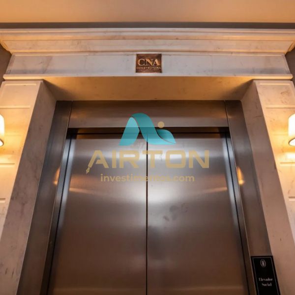 V4057 APARTAMENTO MOBILIADO FRENTE AO MAR EM MEIA 