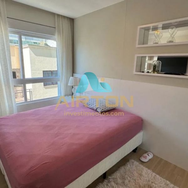 V4059 APARTAMENTO PARA VENDA FRENTE AO MAR EM MEIA