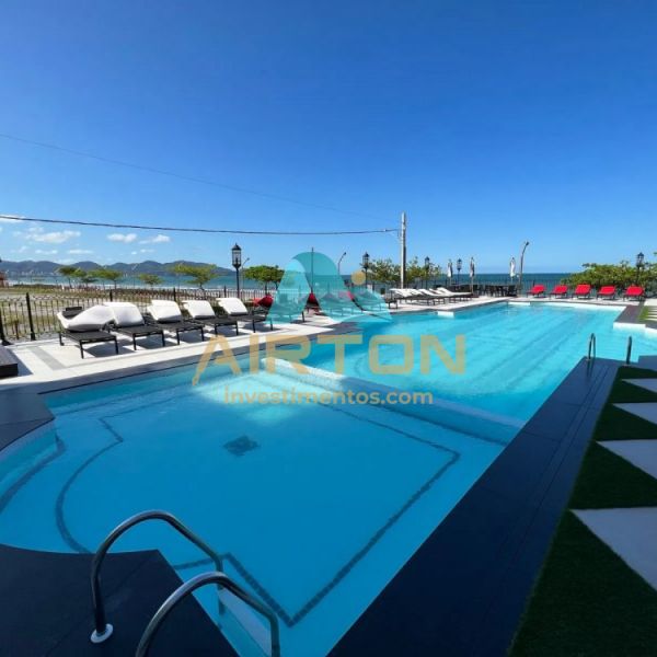 V4060 APARTAMENTA PARA VENDA FRENTE AO MAR EM MEIA