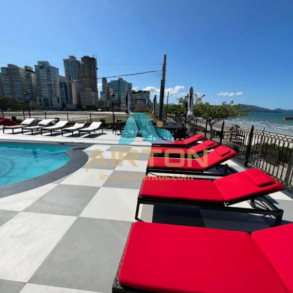 V4060 APARTAMENTA PARA VENDA FRENTE AO MAR EM MEIA