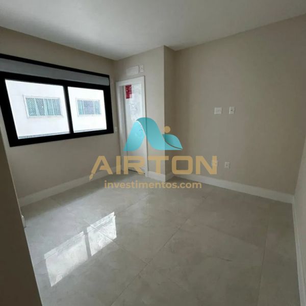 V4060 APARTAMENTA PARA VENDA FRENTE AO MAR EM MEIA