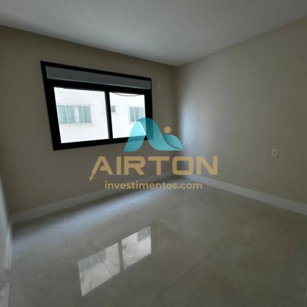 V4060 APARTAMENTA PARA VENDA FRENTE AO MAR EM MEIA