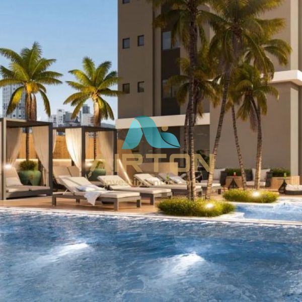 Cobertura com 4 sutes  venda , 252m - Centro - 