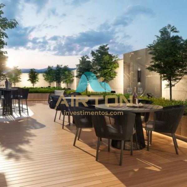 Cobertura com 4 sutes  venda , 252m - Centro - 