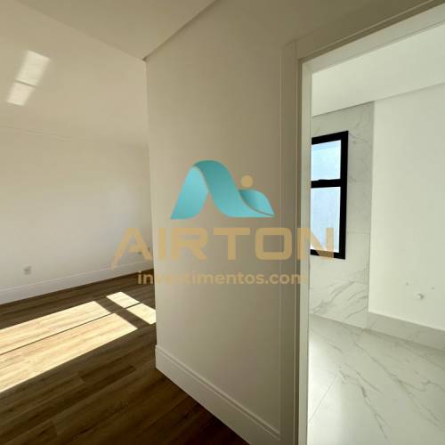V4070 APARTAMENTO PARA VENDA 100 MTS DO MAR EM MEI
