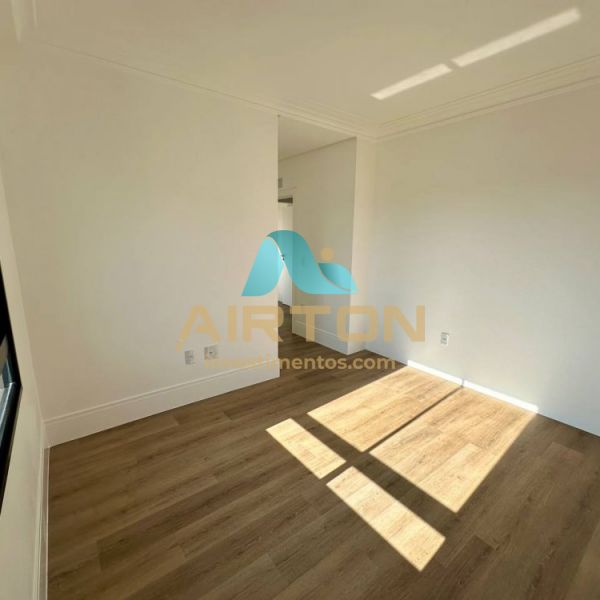 V4070 APARTAMENTO PARA VENDA 100 MTS DO MAR EM MEI