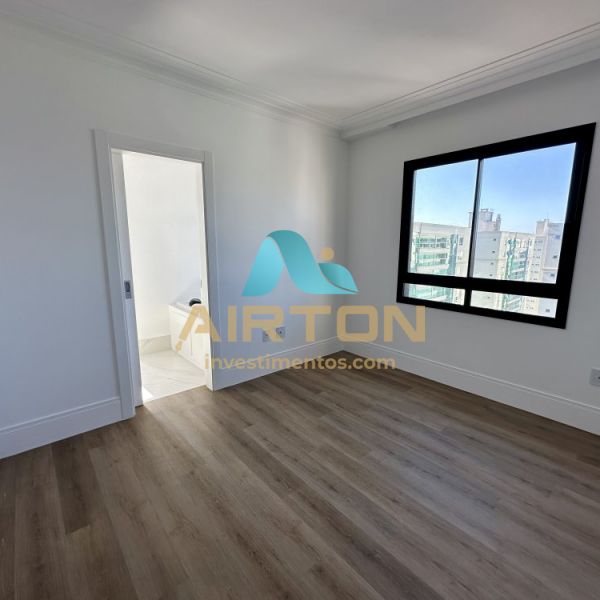 V4070 APARTAMENTO PARA VENDA 100 MTS DO MAR EM MEI