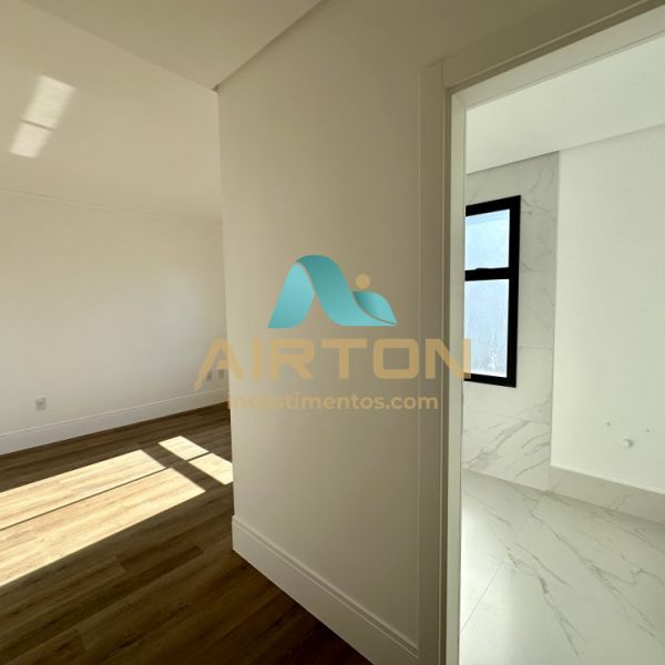 V4070 APARTAMENTO PARA VENDA 100 MTS DO MAR EM MEI