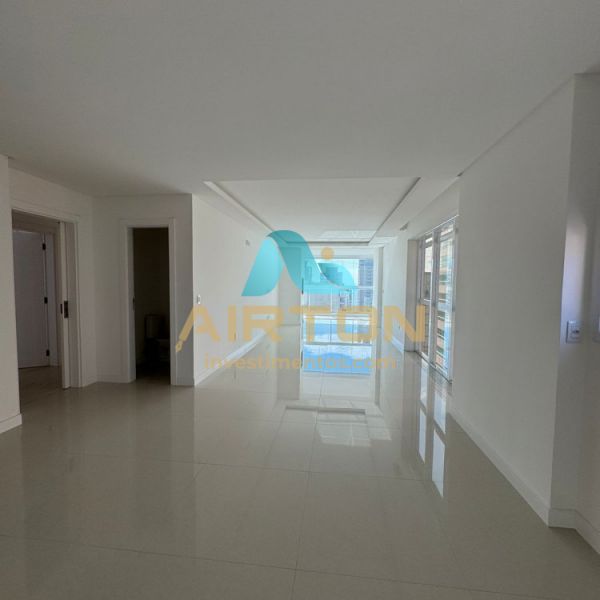 TE3001 APARTAMENTO COM TERRAO PARA VENDA EM MEIA 