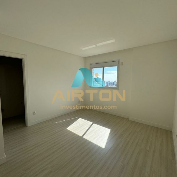 TE3001 APARTAMENTO COM TERRAO PARA VENDA EM MEIA 