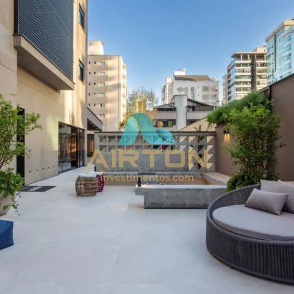 V1001 FLAT 40M PARA VENDA 300 MTS DO MAR EM MEIA 